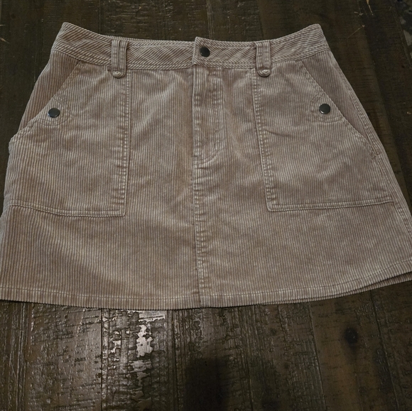 NWT Large Entro Taupe Camel Corduroy Mini Skirt Perfect For Fall - Picture 3 of 8